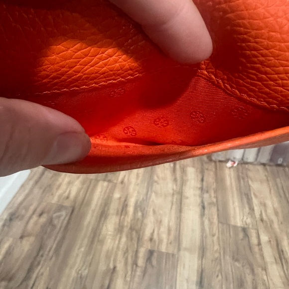Tory Burch Thea tri fold wallet ORANGE JUICE - Picture 8 of 8